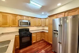 752 Ripple Brook Ct, Elgin, IL 60120 - Photo 7