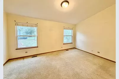 752 Ripple Brook Court, Elgin, IL 60120 - Photo 15