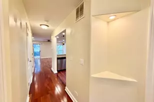 752 Ripple Brook Ct, Elgin, IL 60120 - Photo 3