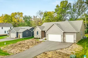 9874 Hawks Pointe Trail, Roscoe, IL 61073 - Photo 3