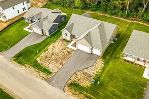 9874 Hawks Pointe Trail, Roscoe, IL 61073 - Photo 37