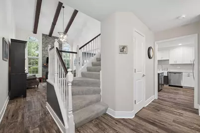 5427 Ashbrook Place, Downers Grove, IL 60515 - Photo 9