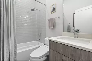 1810 S Racine Ave, Chicago, IL 60608 - Photo 13