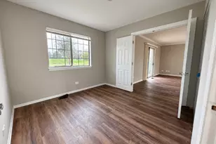 2127 Southwind Cir, Schaumburg, IL 60194 - Photo 15