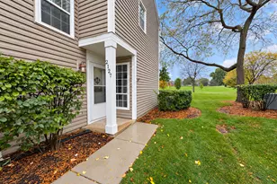 2127 Southwind Cir, Schaumburg, IL 60194 - Photo 3