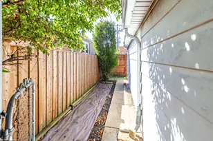 3851 W 108th Pl, Chicago, IL 60655 - Photo 27