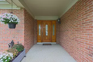 470 Bradley Rd, Buffalo Grove, IL 60089 - Photo 3