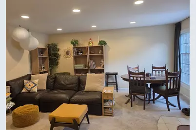 1S282 Holyoke Lane, Villa Park, IL 60181 - Photo 3