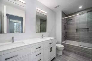 55 E Erie St, Chicago, IL 60611 - Photo 13