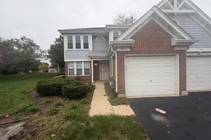 53 Winding Run Ln, Streamwood, IL 60107 - Photo 1