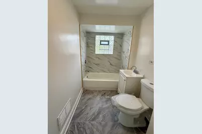 8518 S Muskegon Avenue, Chicago, IL 60617 - Photo 13