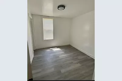 8518 S Muskegon Avenue, Chicago, IL 60617 - Photo 17