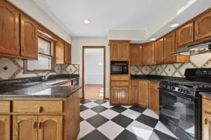 12839 S Ponderosa Dr, Palos Heights, IL 60463 - Photo 13