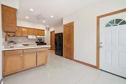 4908 W Berteau Avenue, Chicago, IL 60641 - Photo 15