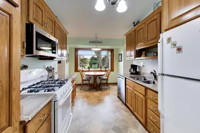 1608 E Jonquil Terrace, Arlington Heights, IL 60004 - Photo 7
