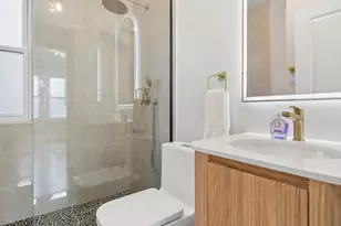 4533 N Karlov Ave, Chicago, IL 60630 - Photo 9