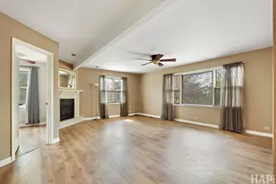 3610 Eastway Dr, Island Lake, IL 60042 - Photo 11