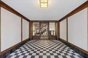 5800 S Blackstone Ave, Chicago, IL 60637 - Photo 3