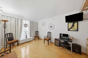 601 E 32nd St, Chicago, IL 60616 - Photo 11