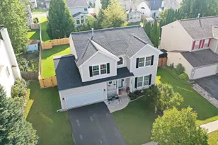 31601 N Pineview Blvd, Lakemoor, IL 60051 - Photo 1