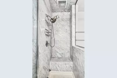 7768 N Sheridan Road #1, Chicago, IL 60626 - Photo 15