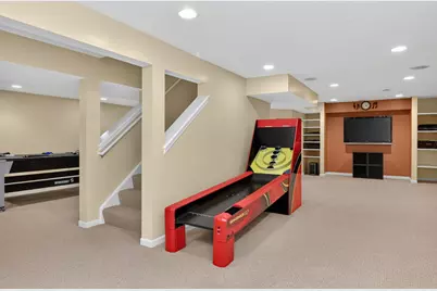 806 Baden Avenue, Oswego, IL 60543 - Photo 27
