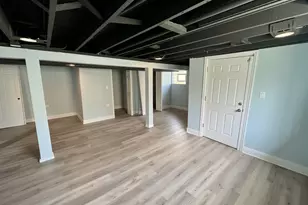 10145 S Lafayette Ave, Chicago, IL 60628 - Photo 21