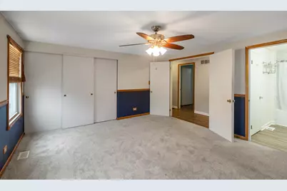 1990 Oxford Lane, Hoffman Estates, IL 60169 - Photo 17