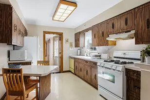 2249 N Hawthrone Ave, Melrose Park, IL 60164 - Photo 9