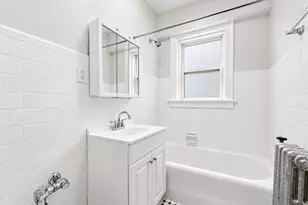 6748 N Ashland Ave, Chicago, IL 60626 - Photo 5