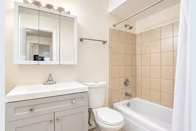 1039 College Avenue #3W, Wheaton, IL 60187 - Photo 3