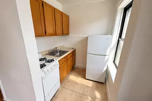 1135 W Lunt Ave, Chicago, IL 60626 - Photo 3