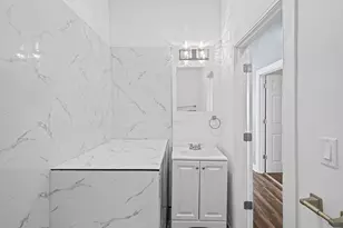 4018 W Polk St, Chicago, IL 60624 - Photo 9