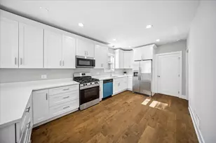 9240 S Greenwood Ave, Chicago, IL 60619 - Photo 5