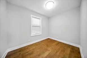 9240 S Greenwood Ave, Chicago, IL 60619 - Photo 9