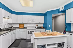 3900 Dundee Rd, Northbrook, IL 60062 - Photo 7