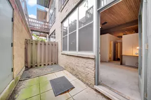 2333 W St Paul Ave, Chicago, IL 60647 - Photo 11