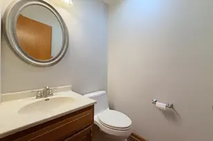 1069 Lincoln Dr, Manteno, IL 60950 - Photo 13