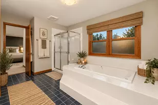 5485 Fox Path Ln, Hoffman Estates, IL 60192 - Photo 37