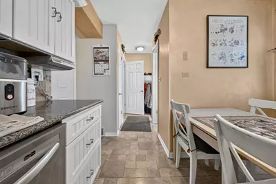 4 E Judith Ann Drive, Mount Prospect, IL 60056 - Photo 5