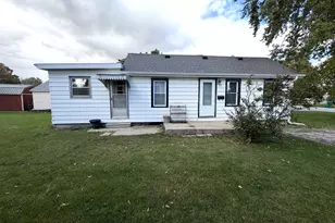 1023 Wild St, Sycamore, IL 60178 - Photo 1