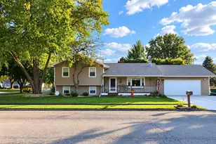 1102 Woodwind Dr, Plano, IL 60545 - Photo 1