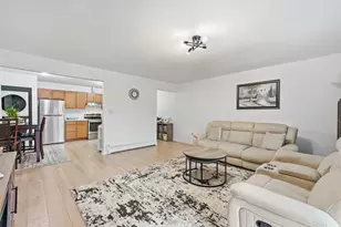 7410 Brookdale Dr, Darien, IL 60561 - Photo 5