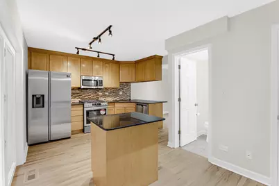 601 South Boulevard #E, Oak Park, IL 60302 - Photo 7