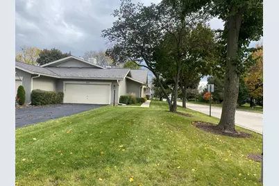 1427 James Court, Libertyville, IL 60048 - Photo 1