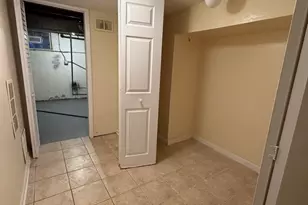 7011 S East End Ave, Chicago, IL 60649 - Photo 9
