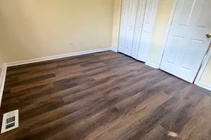 7011 S East End Ave, Chicago, IL 60649 - Photo 7