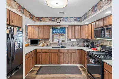 210 S Virginia Street, Coal City, IL 60416 - Photo 9