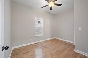 8613 S Colfax Ave, Chicago, IL 60617 - Photo 19
