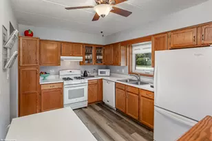7112 W 108th St, Worth, IL 60482 - Photo 11